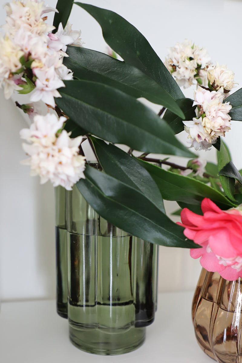 Vitrine Glass Vase (unit 4 + 12) – Griff Trading